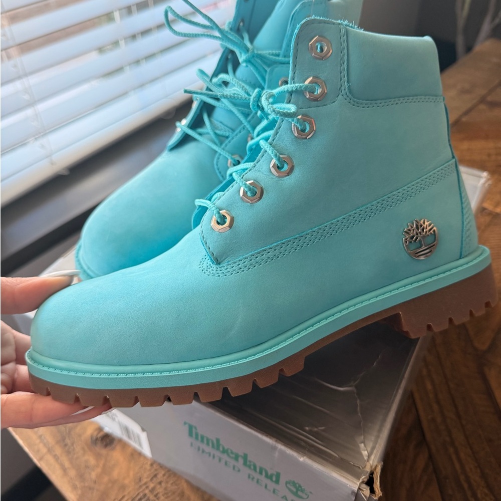 Timberland Turquoise Leather Boots 6.5 Youth 8 Womens Tiffany Blue Boots